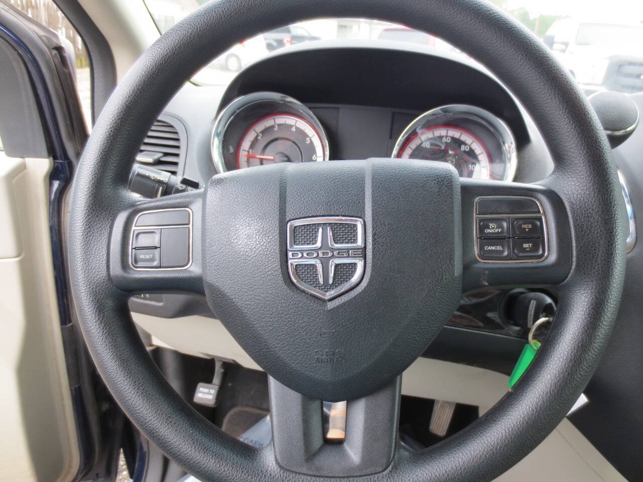Used 2012 Dodge Grand Caravan SE FWD image 11