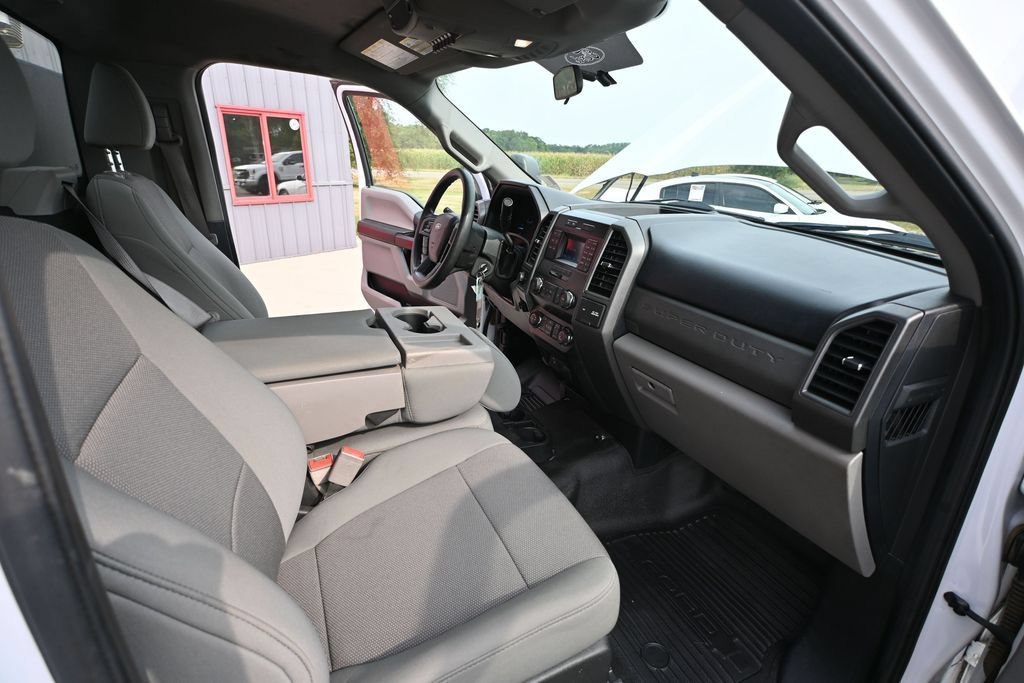 Used 2019 Ford F550 4x4 Regular Cab Super Duty image 80