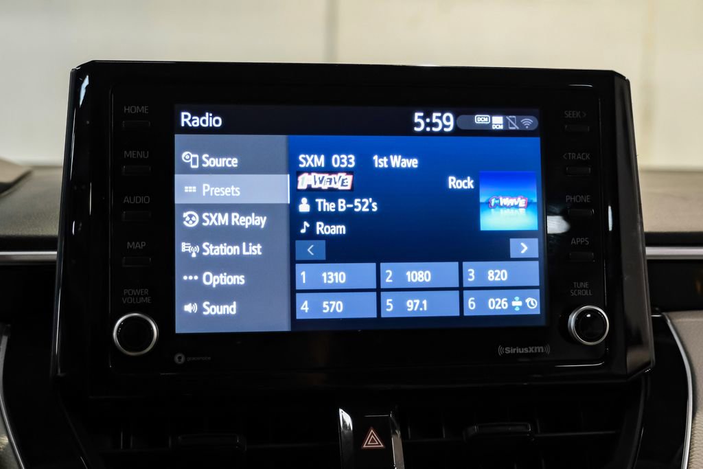 Used 2022 Toyota Corolla LE FWD image 28