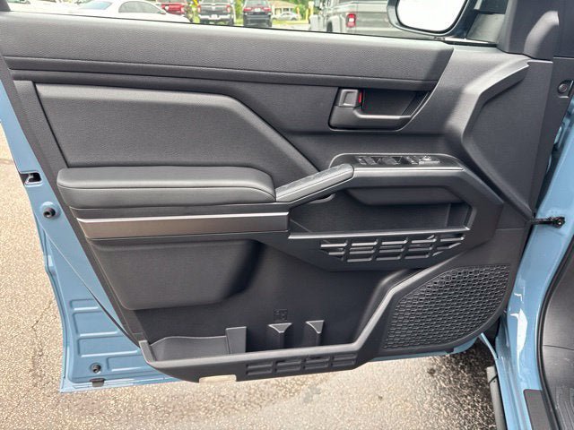 Used 2026 Toyota 4Runner SR5 AWD/4WD image 8
