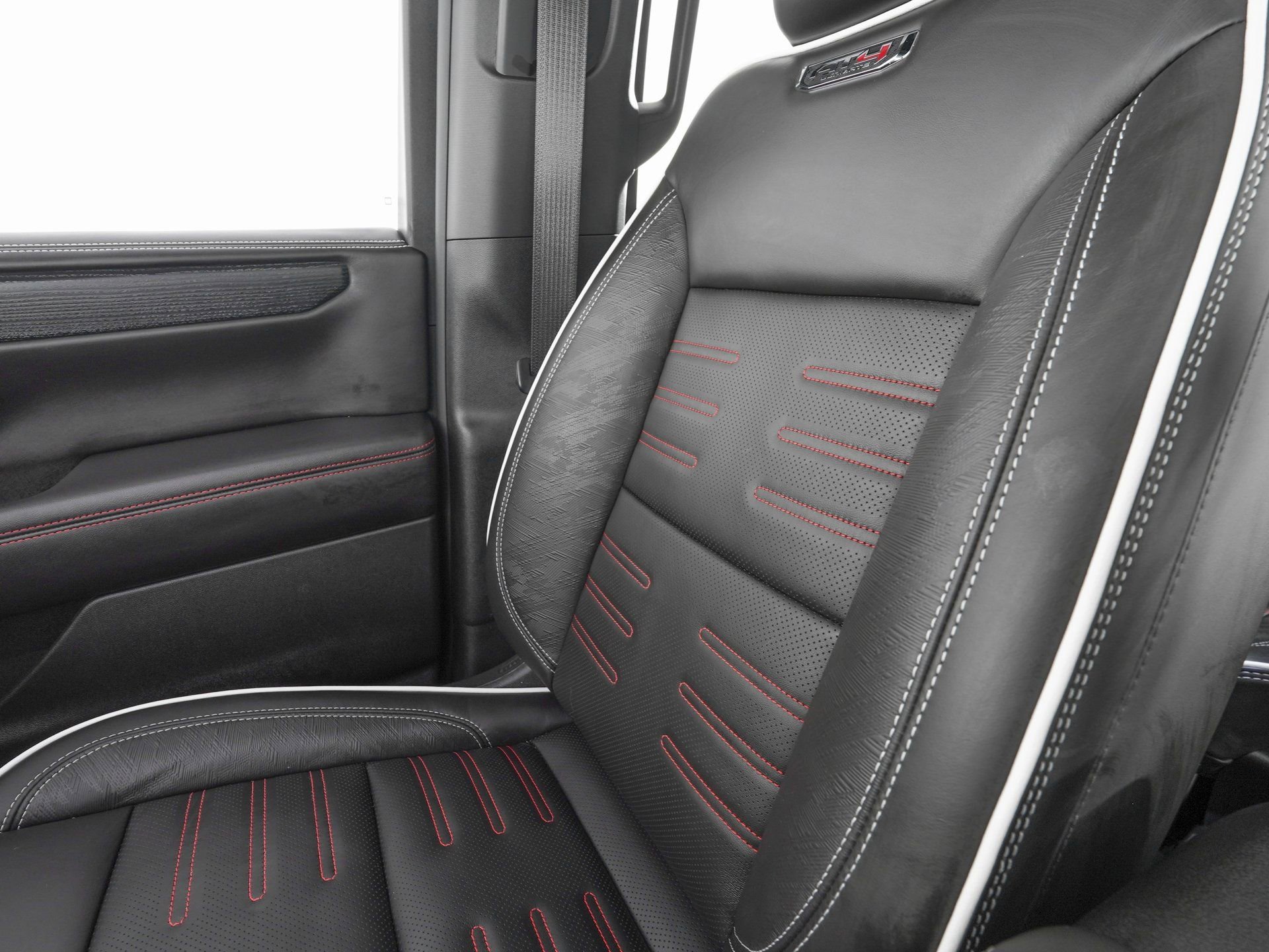 Used 2026 GMC Yukon XL AT4 Ultimate image 32