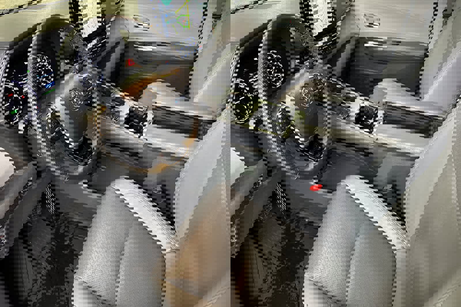 Used 2022 Toyota Sienna Limited image 11