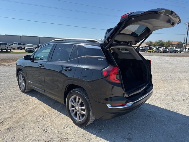 Used 2024 GMC Terrain SLT image 4
