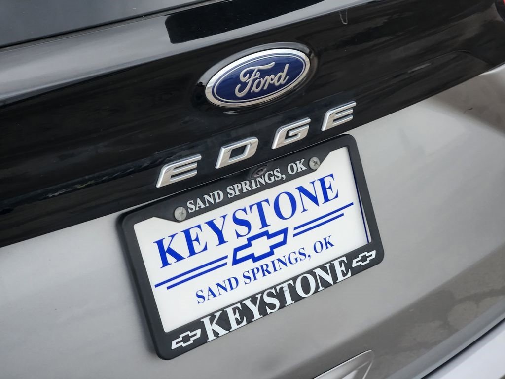 Used 2024 Ford Edge SEL image 11