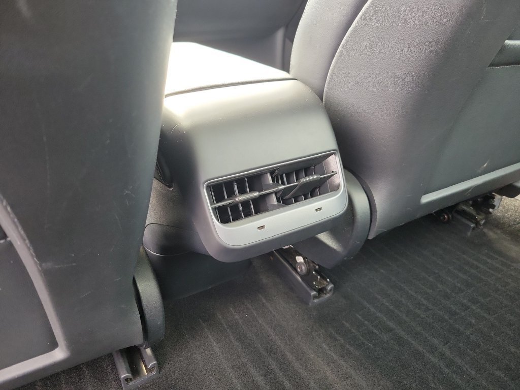 Used 2023 Tesla Model 3 Standard Range RWD image 9