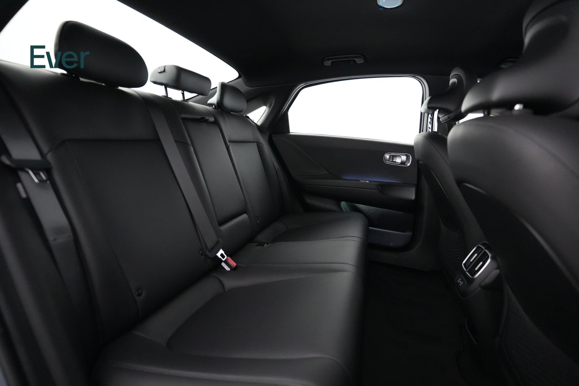 Used 2024 Hyundai Ioniq 6 SEL RWD image 5