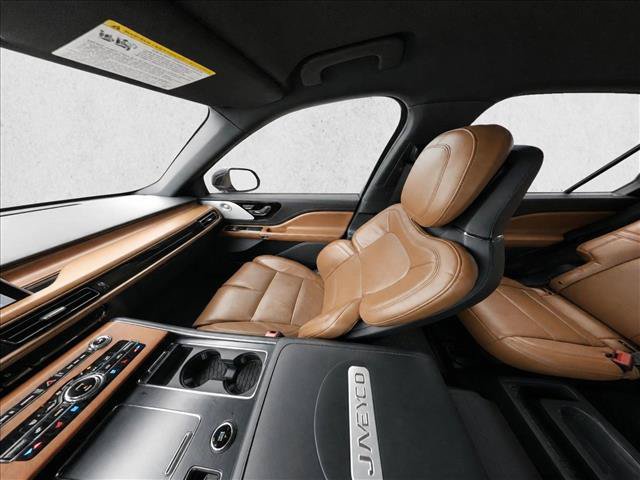 Used 2021 Lincoln Aviator Reserve w/ Equipment Group 201A RWD image 11