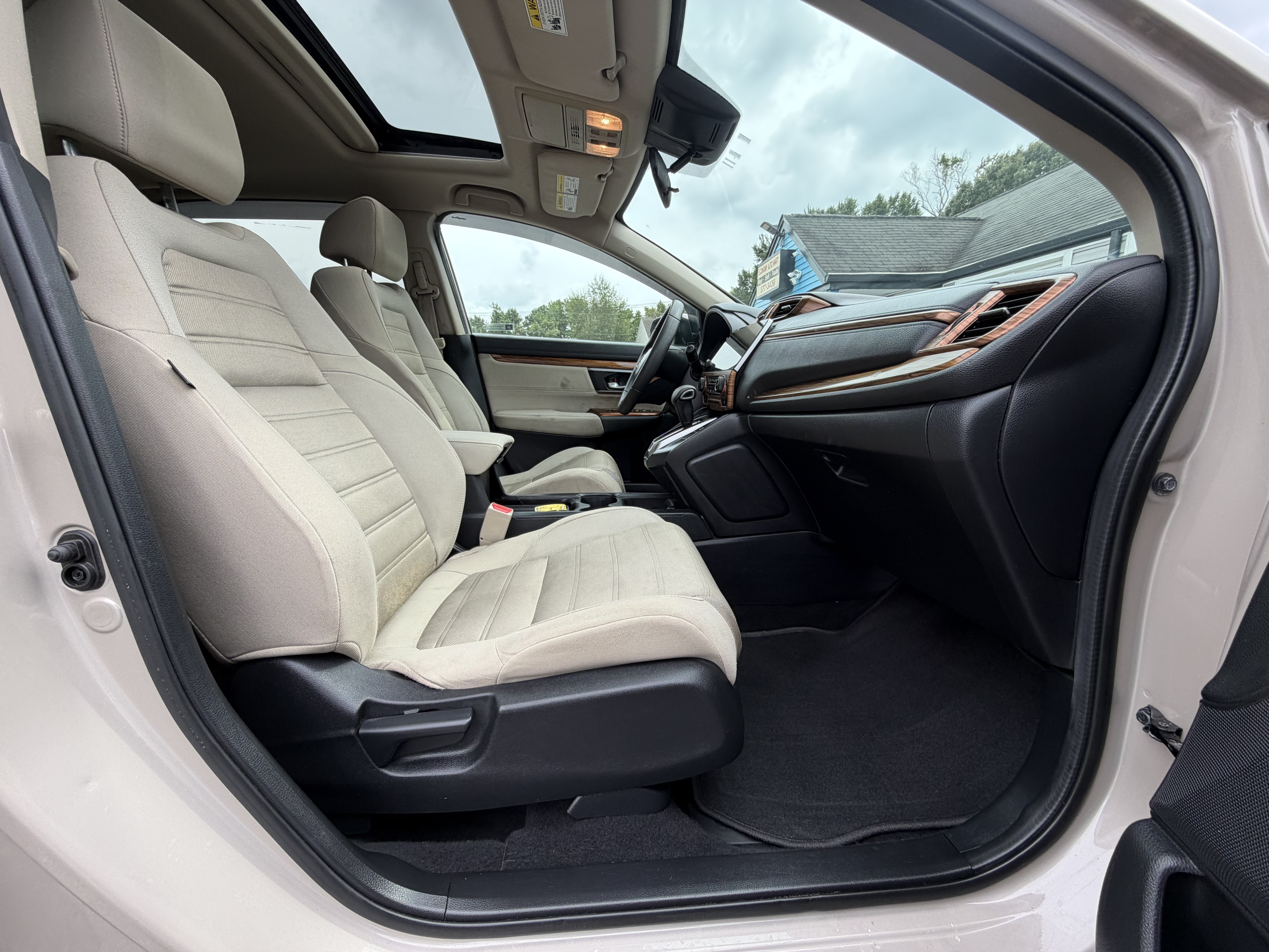 Used 2017 Honda CR-V EX image 15