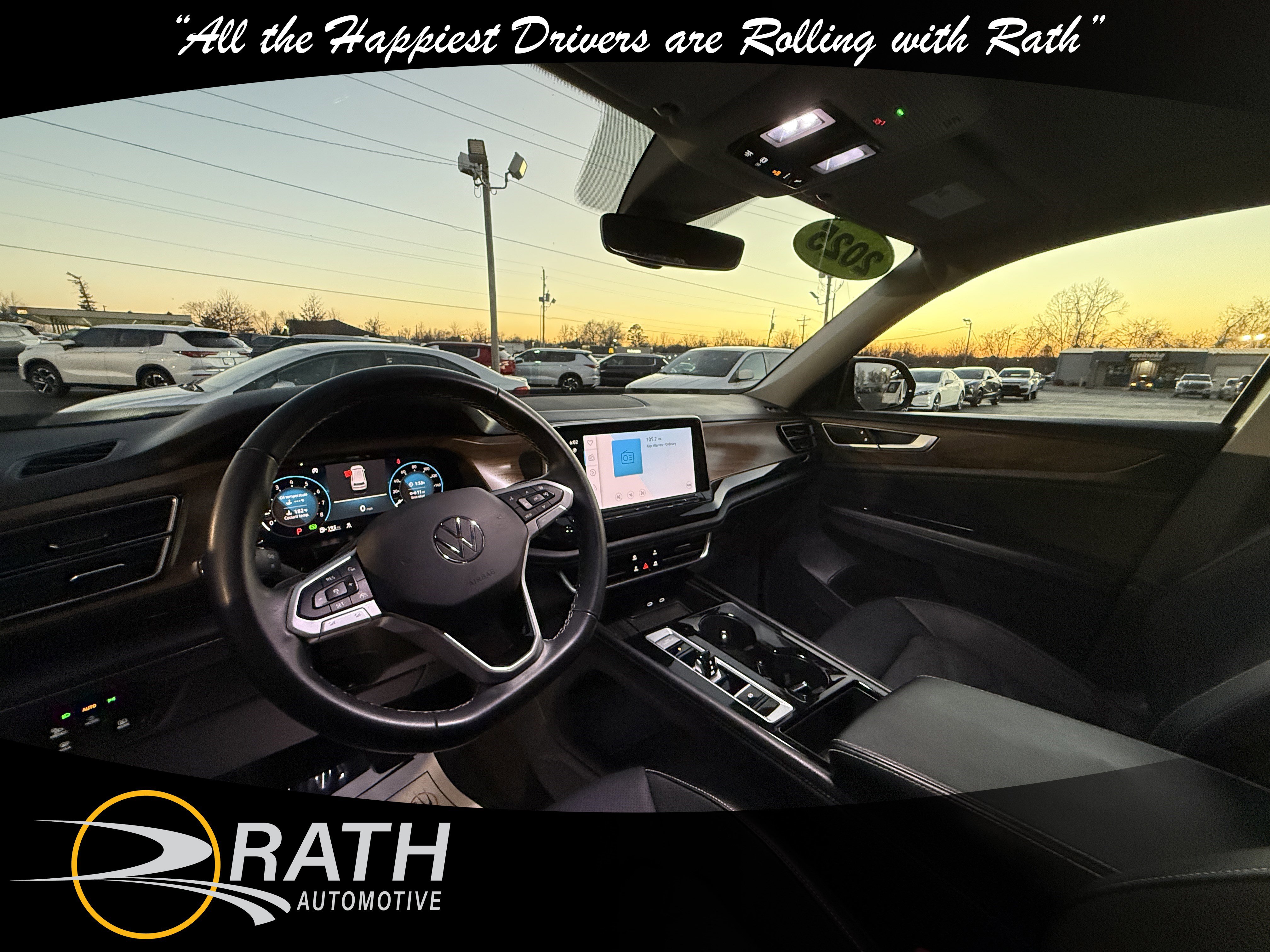 Used 2025 Volkswagen Atlas SE image 13