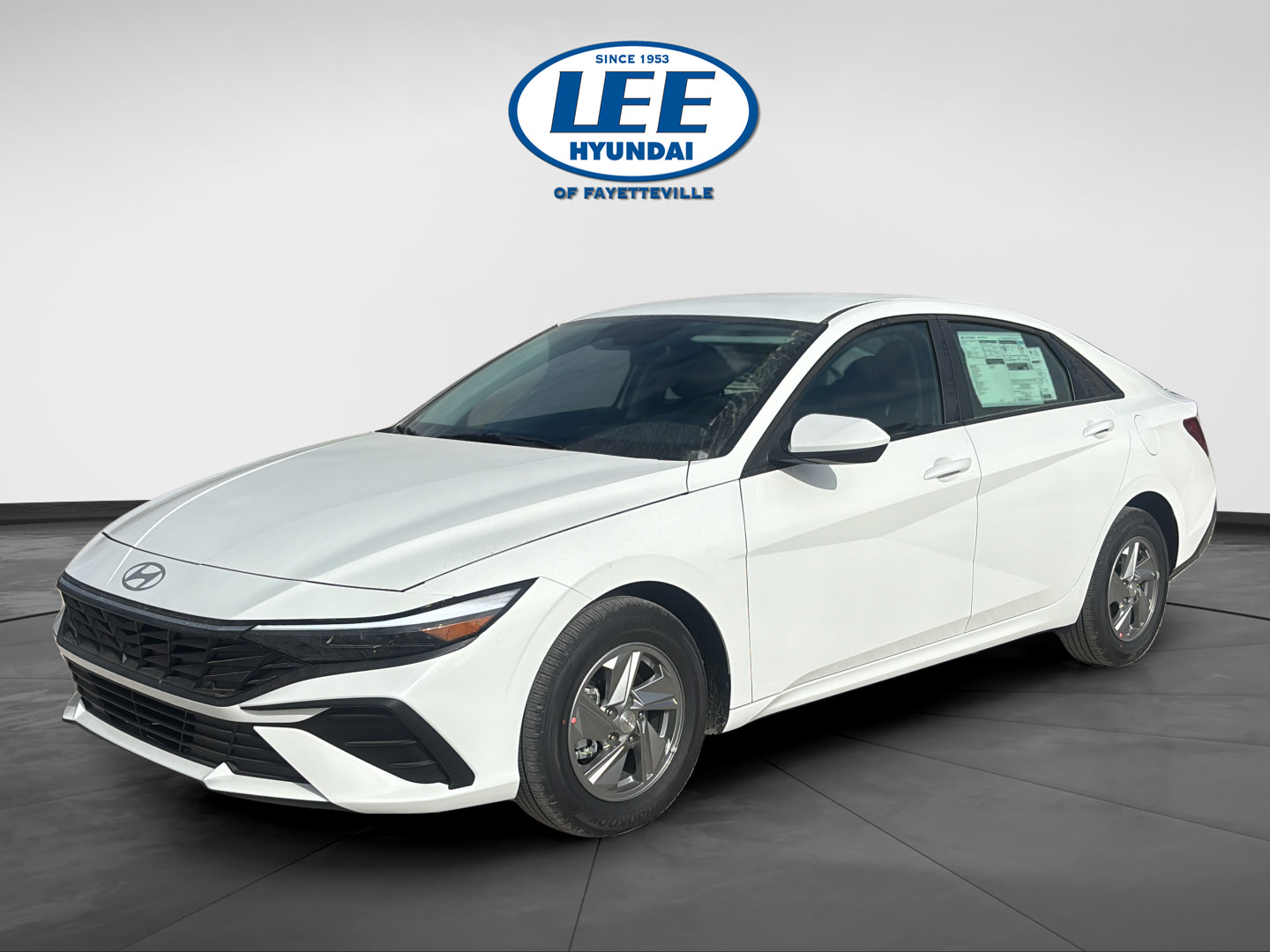 Certified 2026 Hyundai Elantra SE FWD image 8