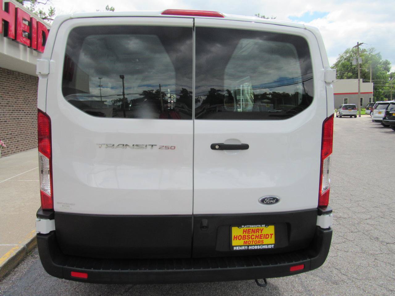 Used 2025 Ford Transit 250 Low Roof w/ Exterior Upgrade Package RWD image 3