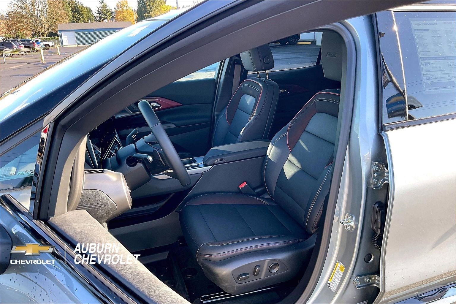 New 2026 Chevrolet Equinox EV RS AWD/4WD image 9