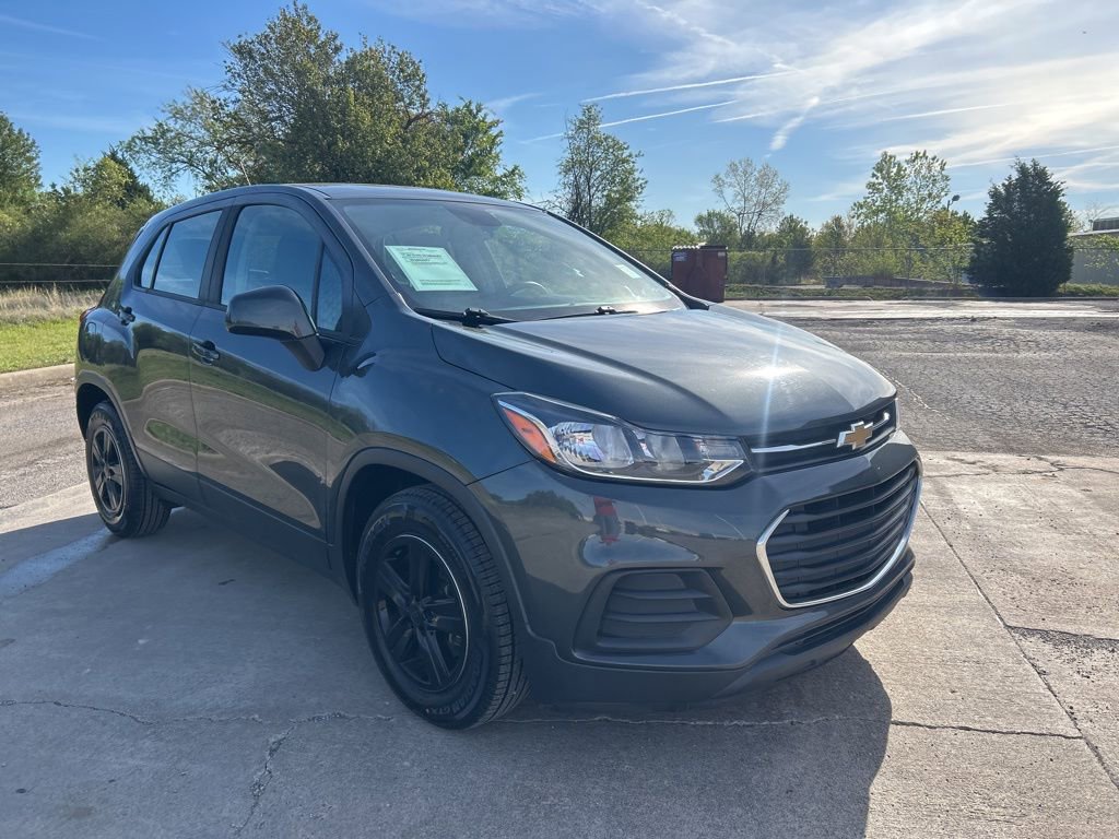 Used 2020 Chevrolet Trax LS image 3