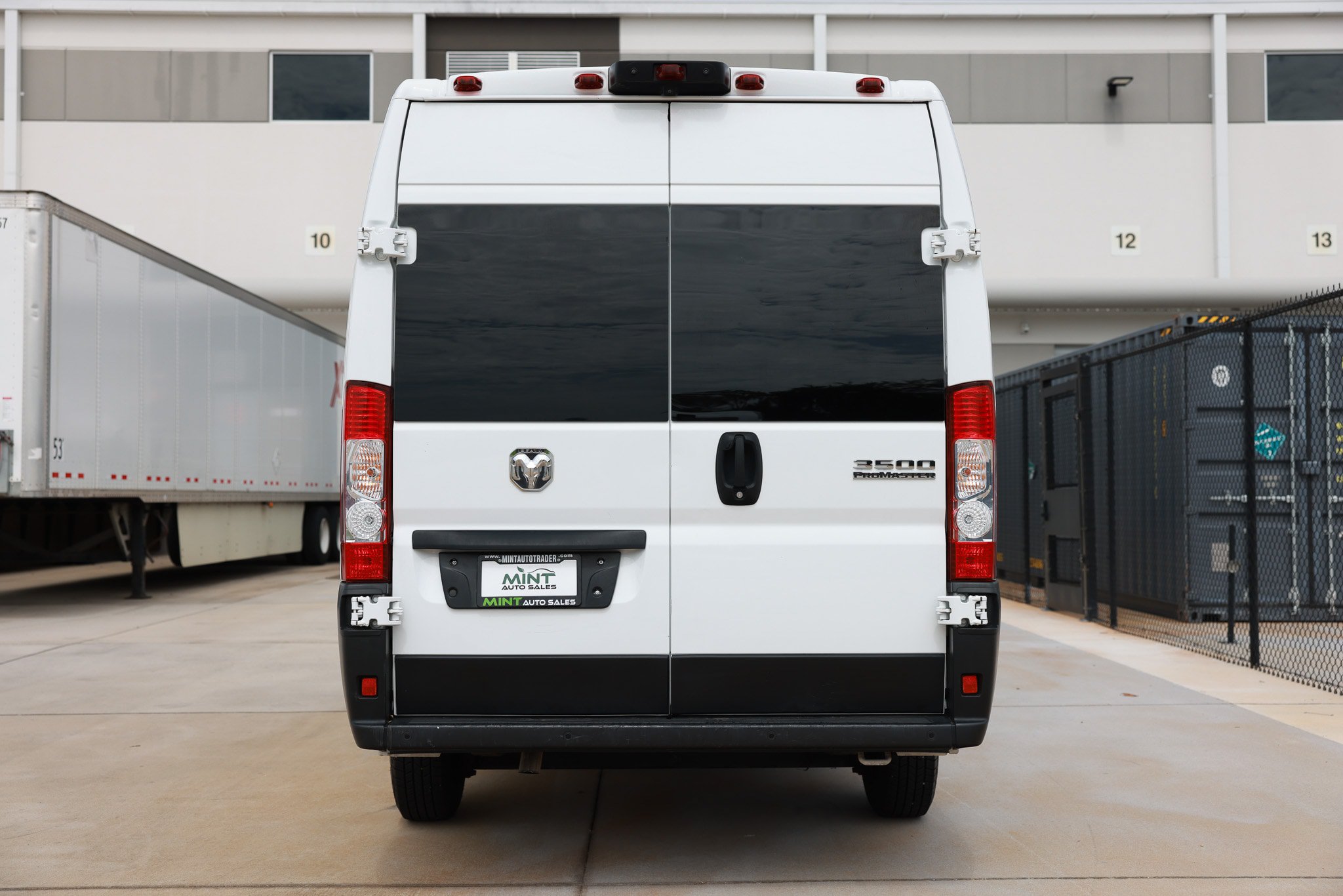 Used 2023 RAM ProMaster 3500 w/ Premium Convenience Group FWD image 11