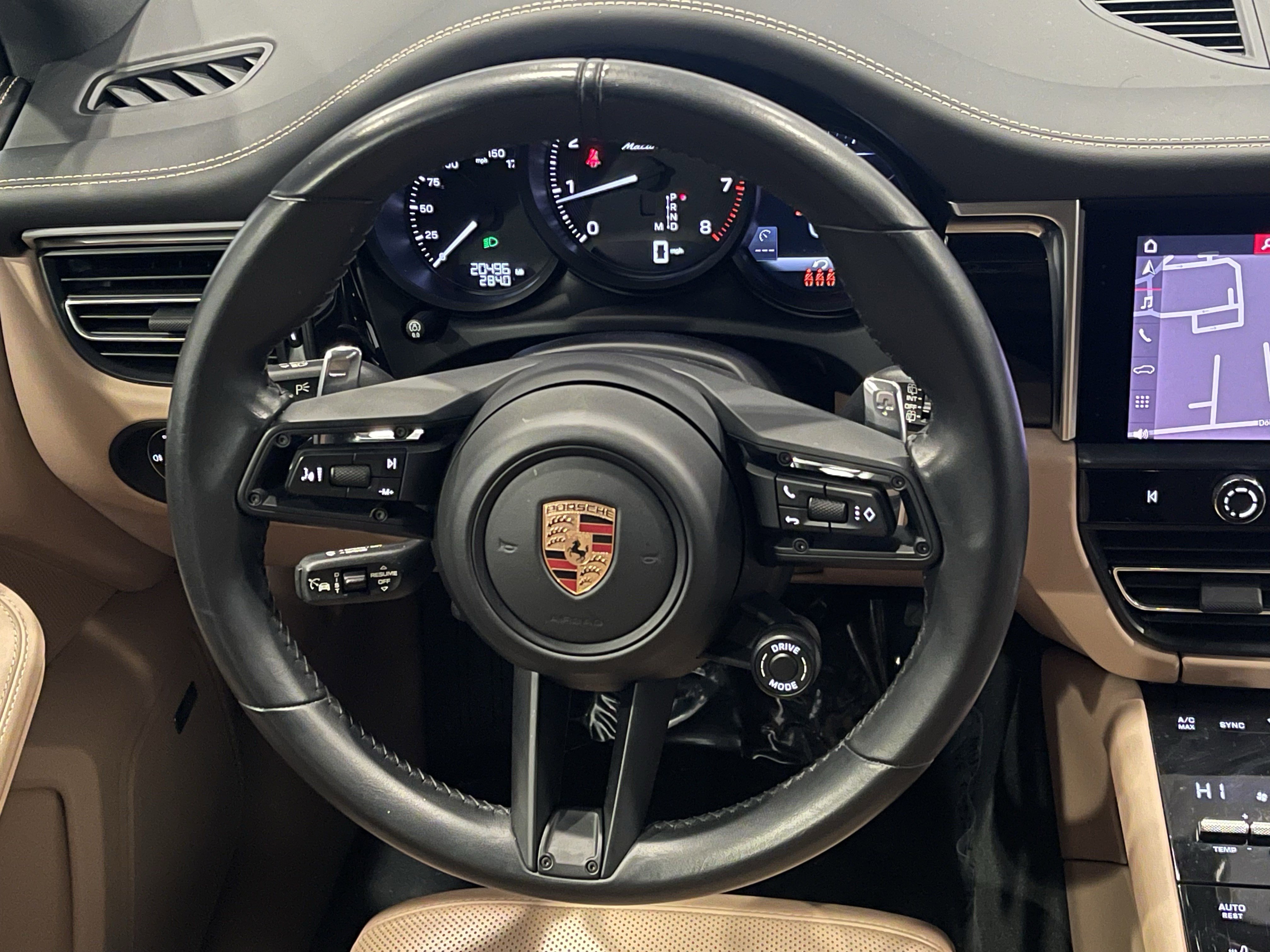 Used 2024 Porsche Macan image 20