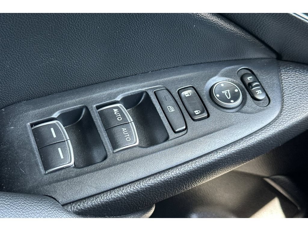 Used 2022 Honda Accord EX-L image 12