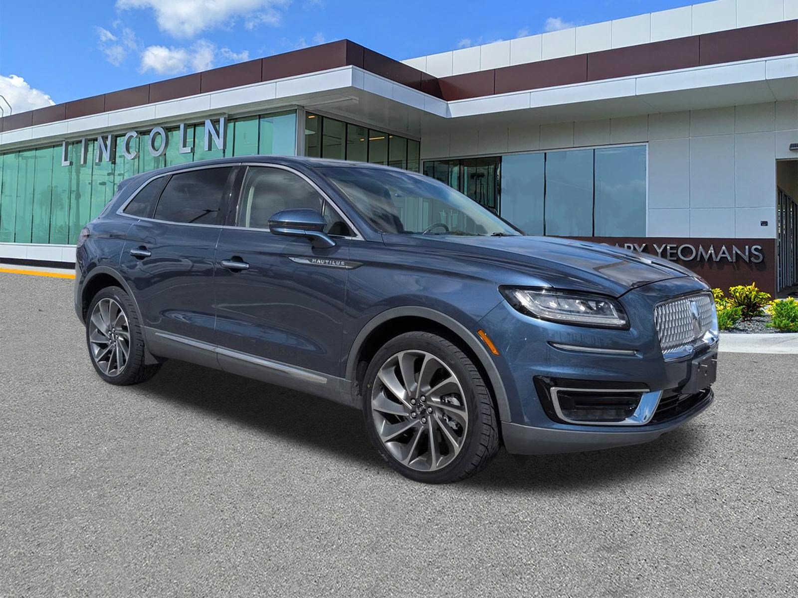 Certified 2019 Lincoln Nautilus Reserve w/ Driver Assistance Package AWD/4WD image 2