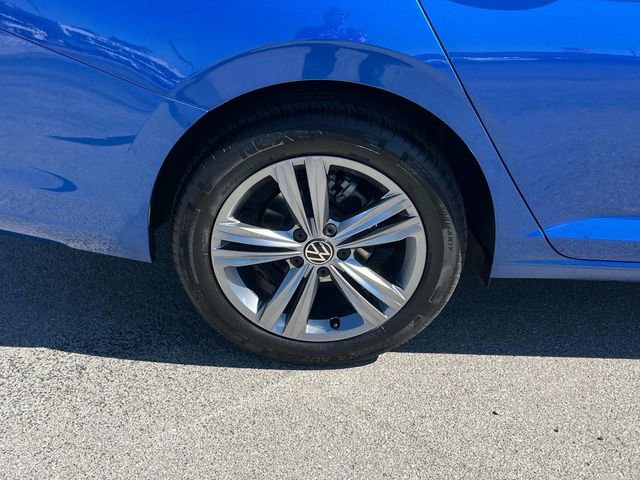 Used 2024 Volkswagen Jetta SE image 37