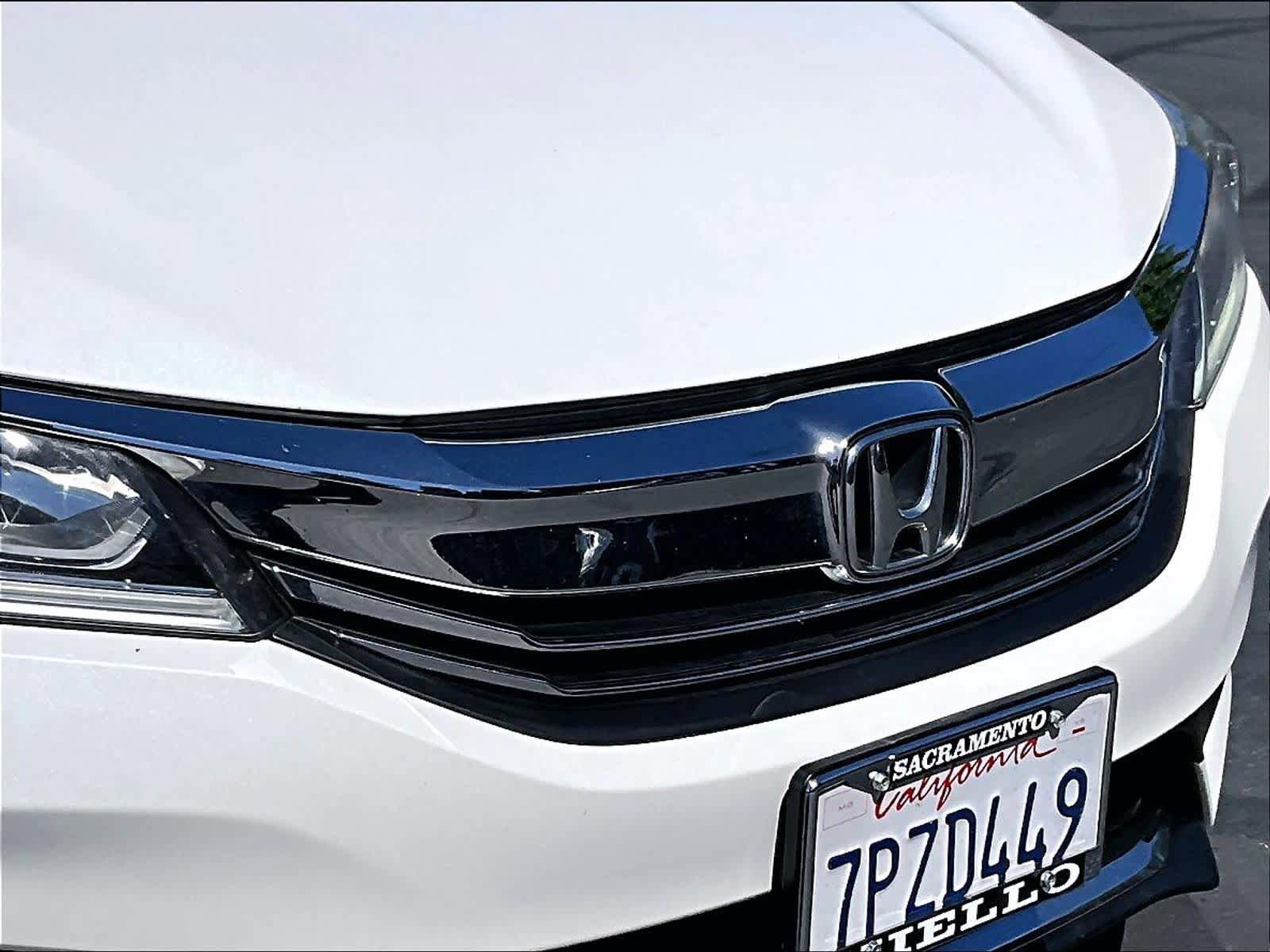 Used 2016 Honda Accord Sport image 32