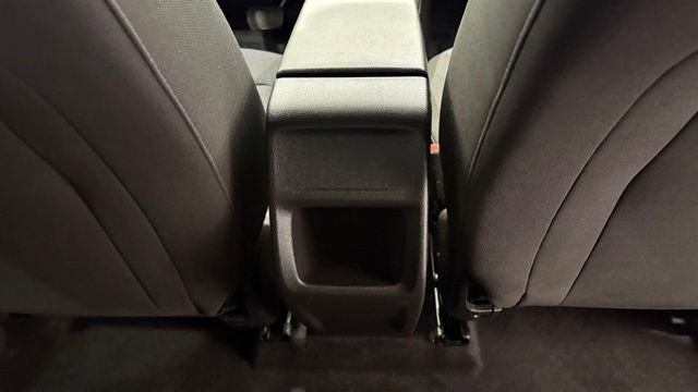 Used 2024 Chevrolet Trax RS w/ Sunroof Package FWD image 29