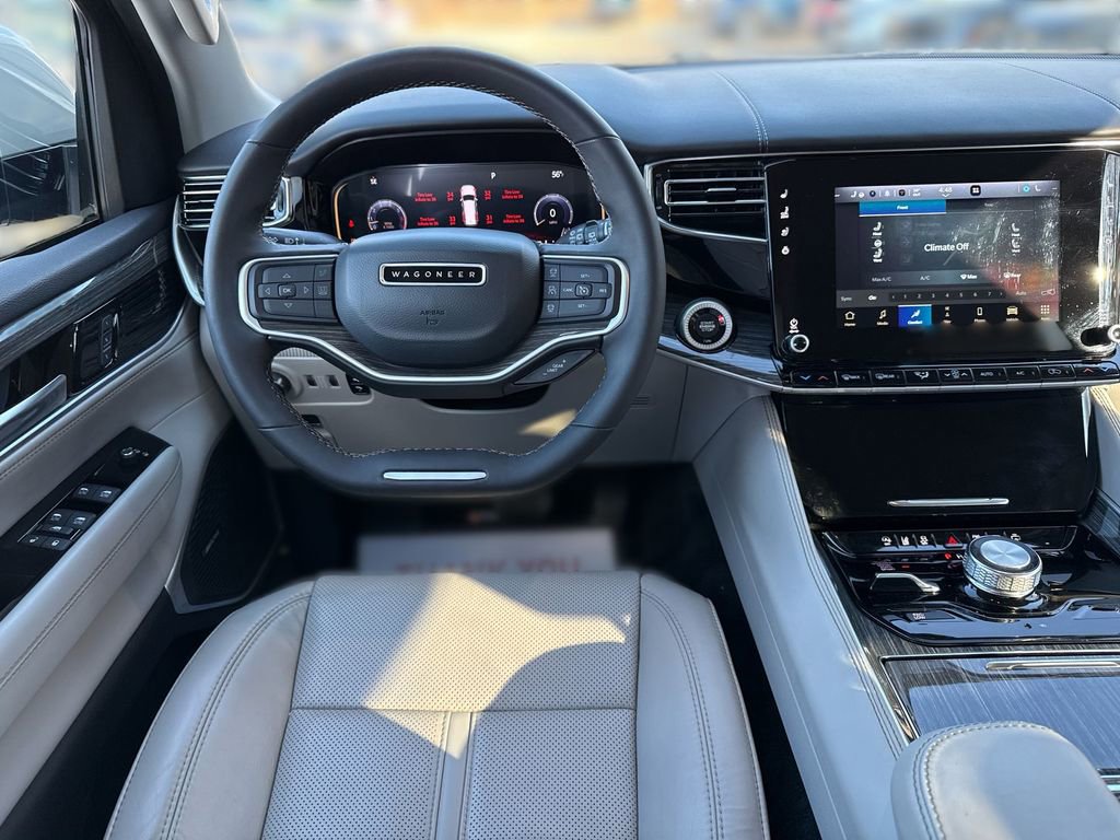 Used 2022 Jeep Wagoneer Series III w/ Flexible Seating Group image 21