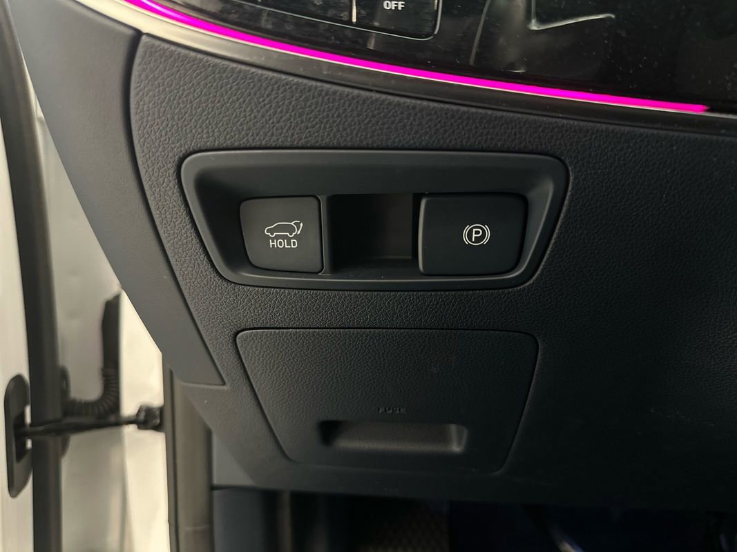 Used 2022 Genesis GV70 2.5T w/ Sport Prestige Package image 29