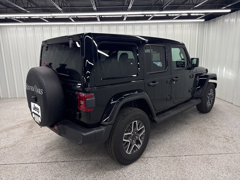 New 2026 Jeep Wrangler Unlimited Sahara AWD/4WD image 6
