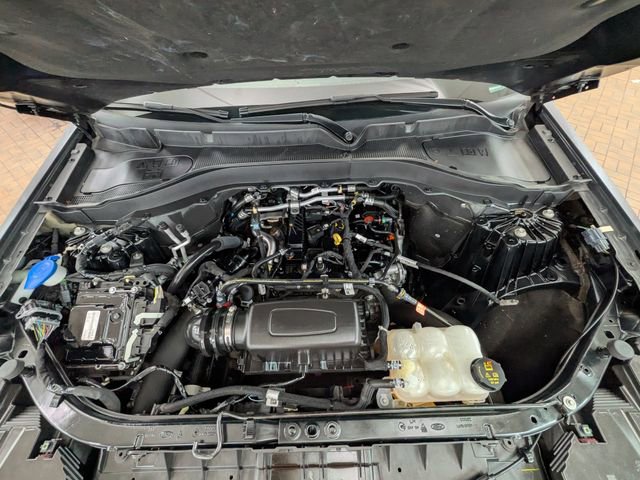 Used 2022 Ford Explorer XLT w/ Equipment Group 202A image 24