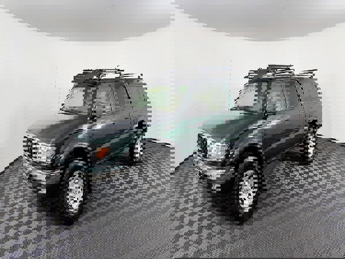 Used 2004 Toyota Tacoma PreRunner image 1