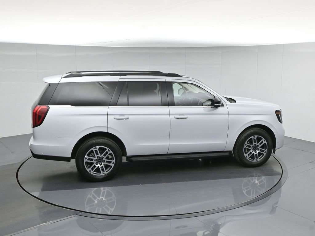 Used 2025 Ford Expedition Active image 48