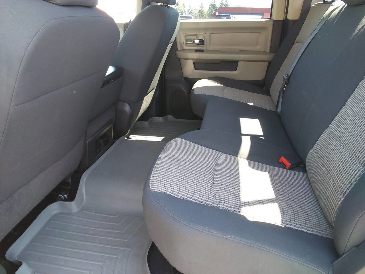 Used 2011 RAM 2500 SLT image 26