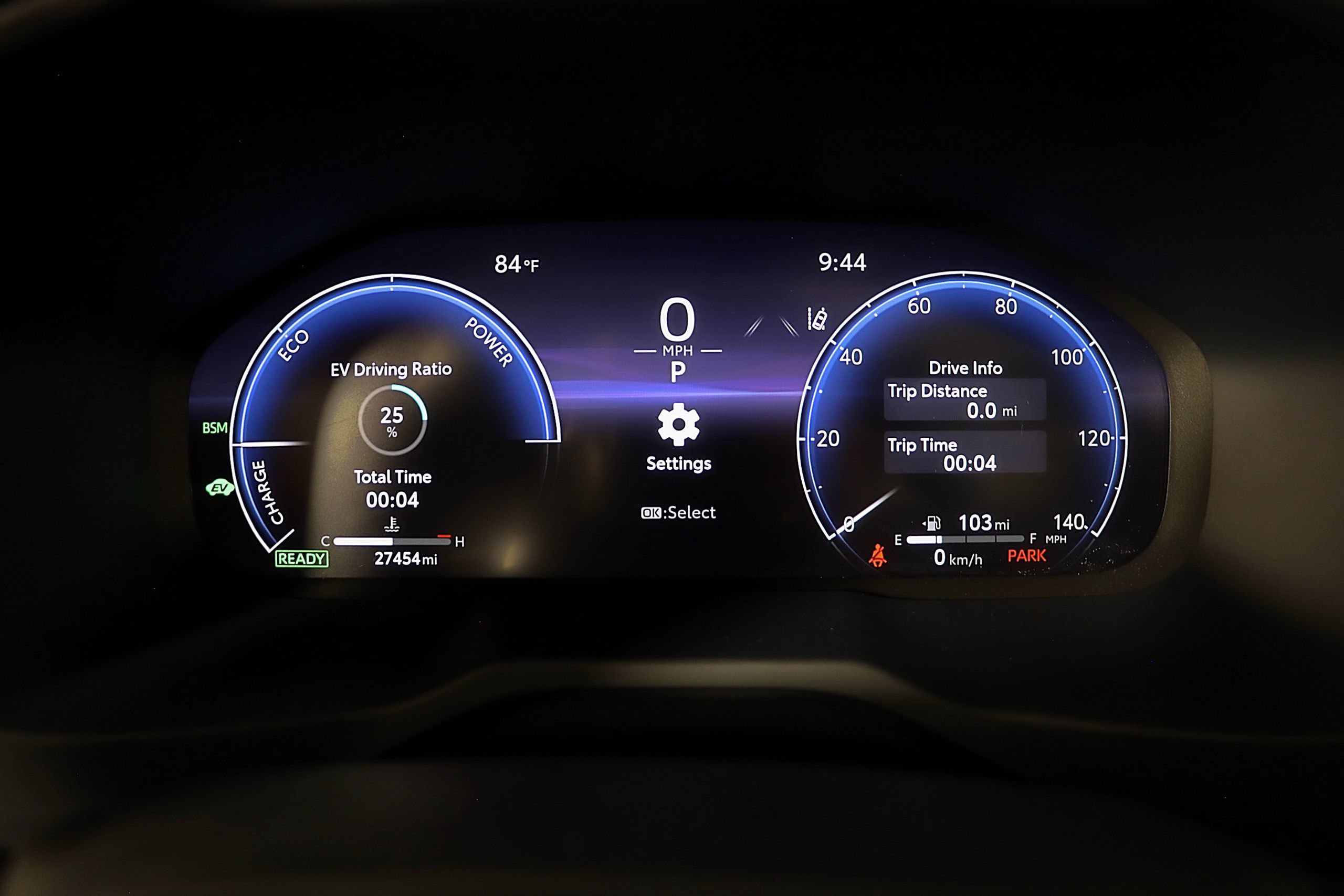 Used 2025 Toyota RAV4 XSE w/ Advanced Technology Package AWD/4WD image 19