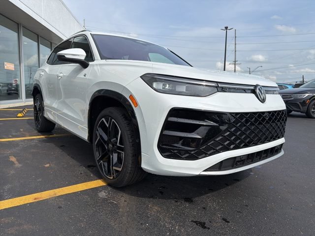 New 2026 Volkswagen Tiguan SEL R-Line AWD/4WD image 12