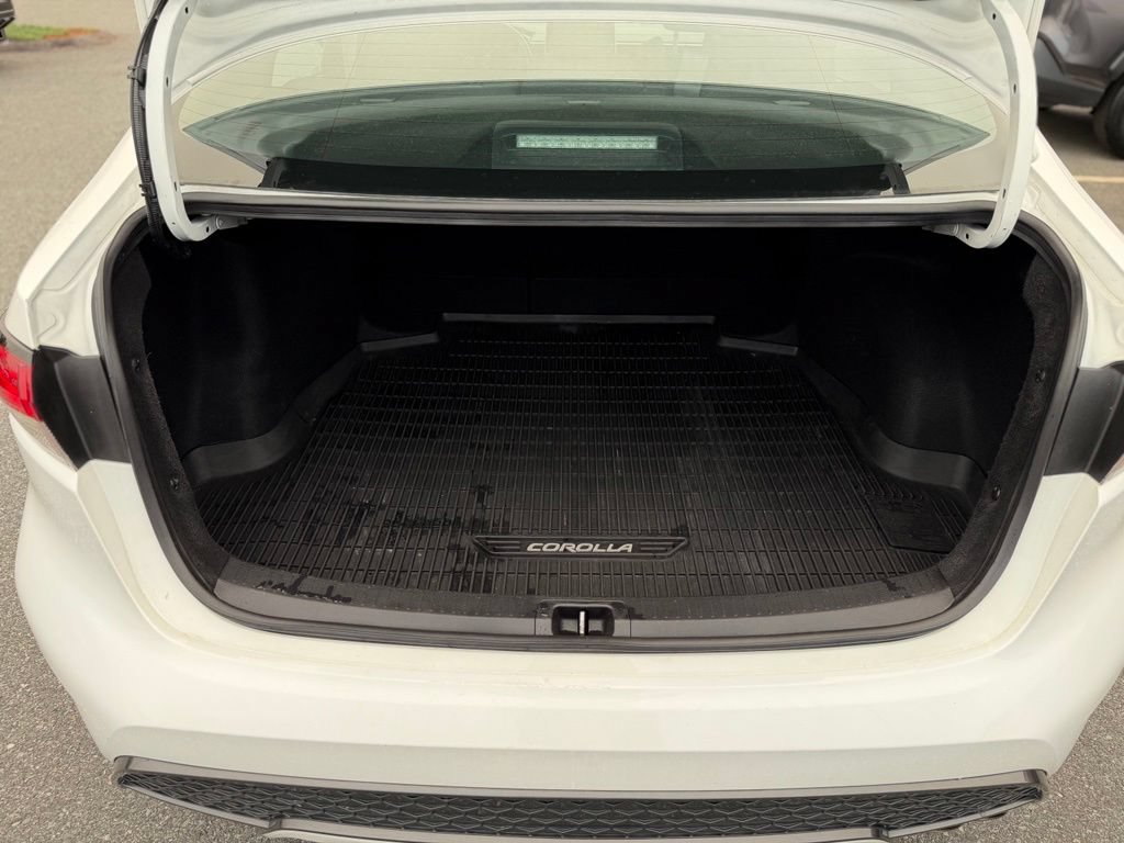 Used 2020 Toyota Corolla SE FWD image 5