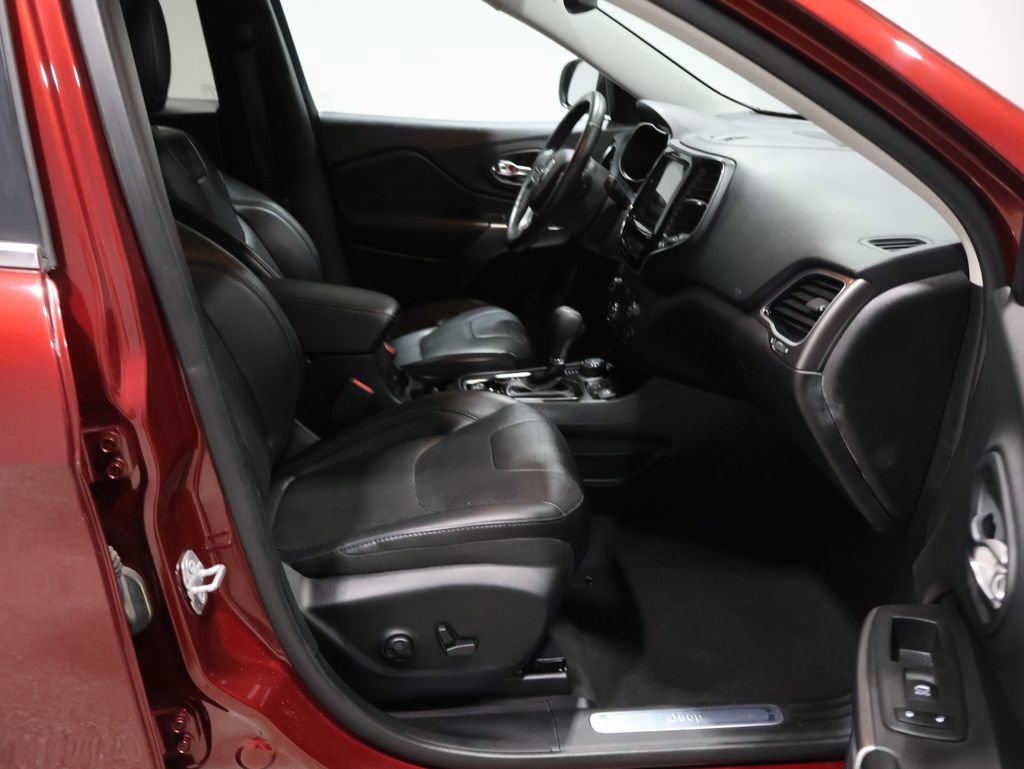 Used 2019 Jeep Cherokee Limited image 22