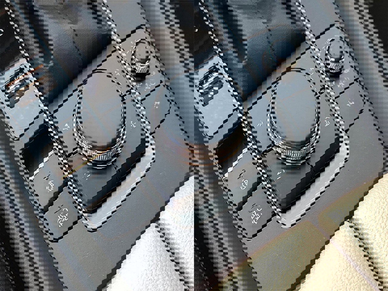 Used 2025 MAZDA CX-50 AWD 2.5 S w/ Premium Package image 29