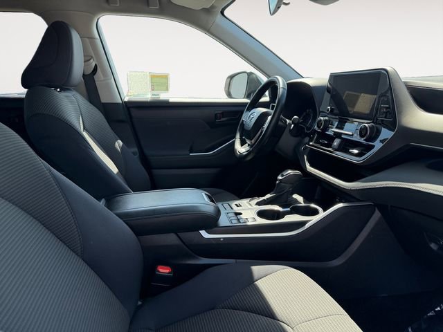Certified 2024 Toyota Highlander LE AWD/4WD image 13