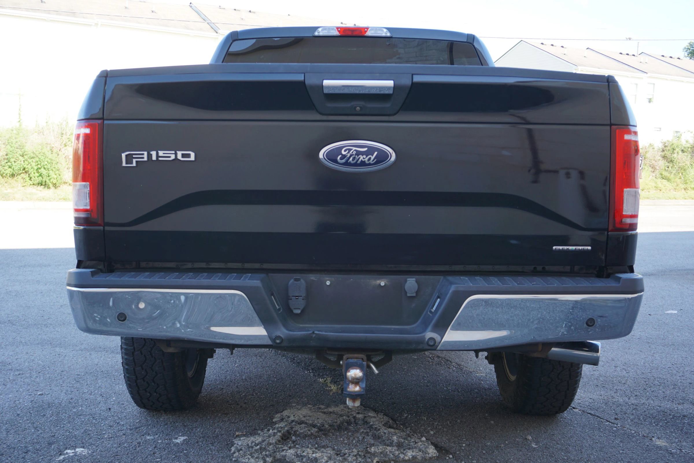 Used 2015 Ford F150 XLT w/ Equipment Group 301A Mid image 8