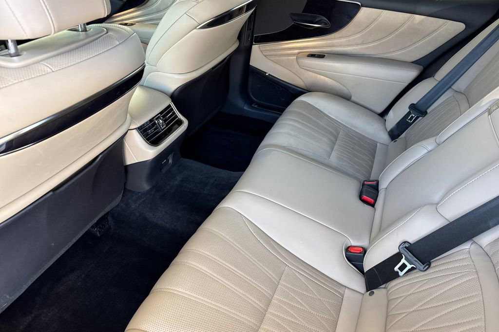Used 2022 Lexus LS 500 w/ Interior Upgrade Package RWD image 5