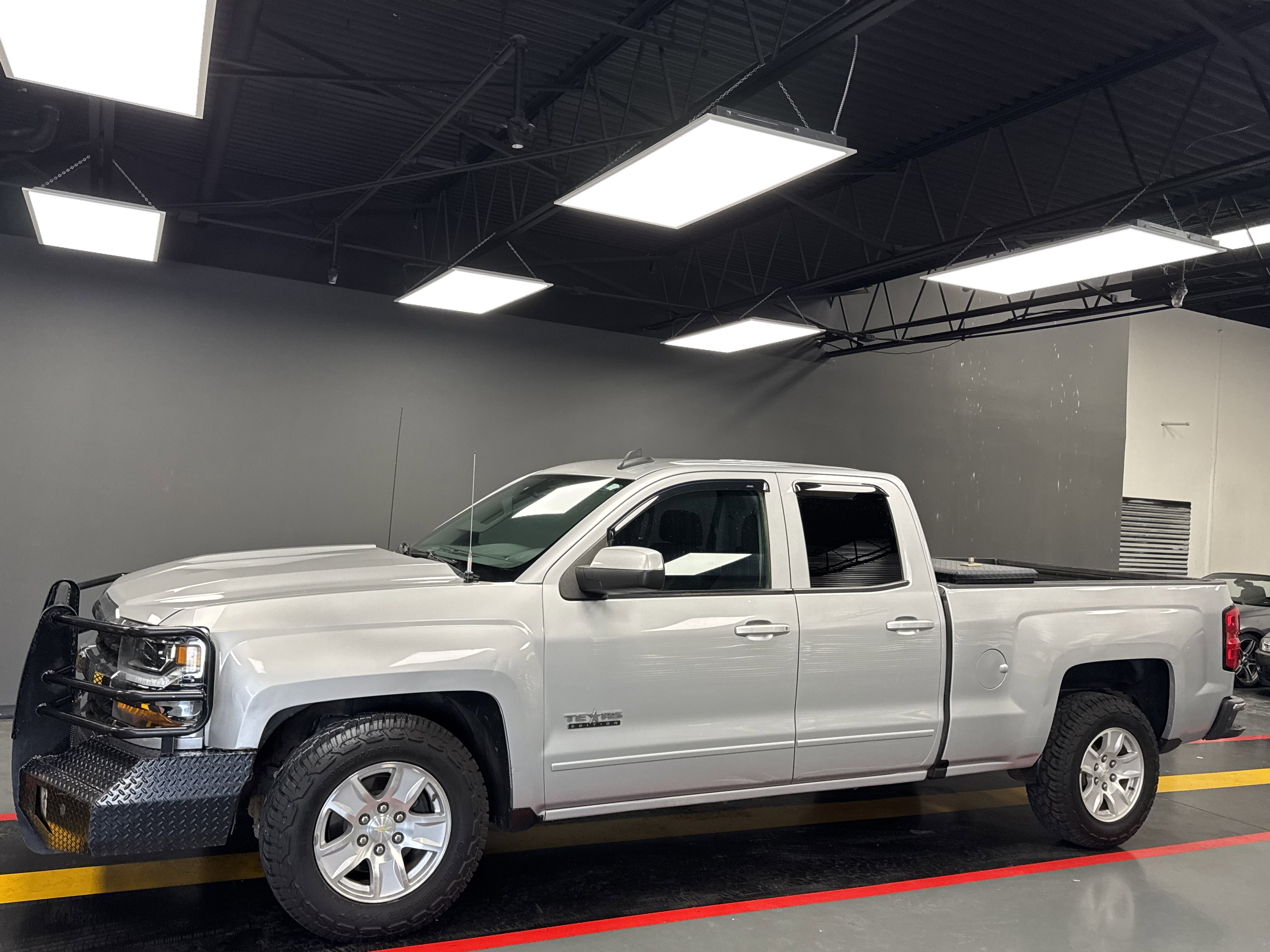 Used 2016 Chevrolet Silverado 1500 LT w/ Texas Edition image 2