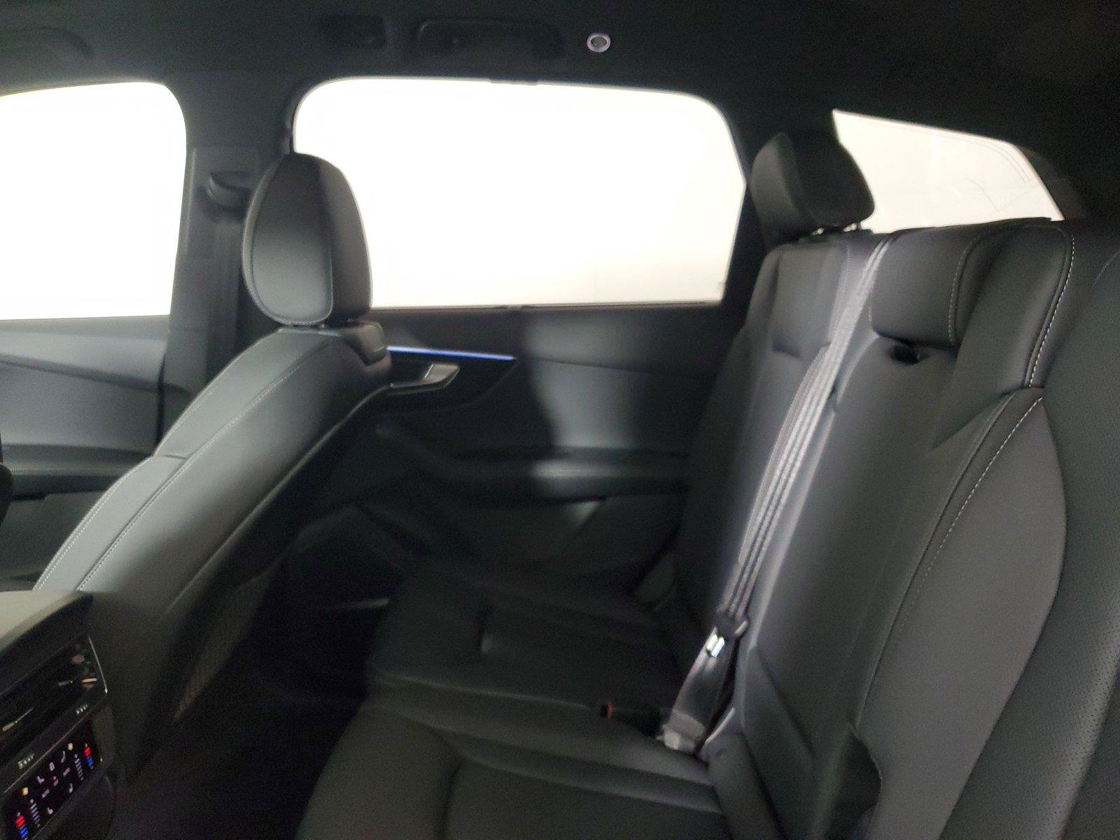 New 2026 Audi Q7 2.0T Premium Plus AWD/4WD image 12