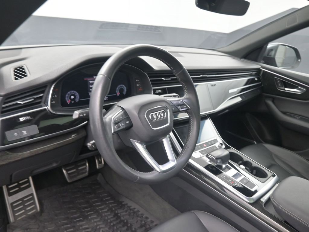 Used 2019 Audi Q8 Premium Plus w/ Premium Plus image 31