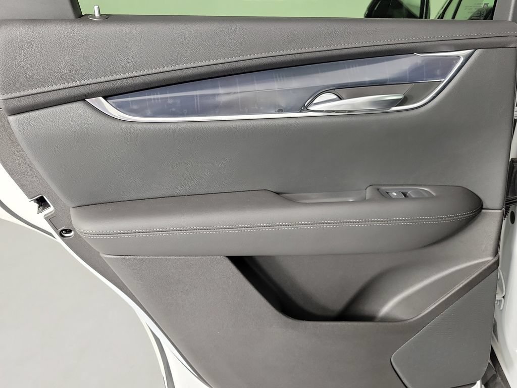 Used 2022 Cadillac XT5 Luxury FWD image 13