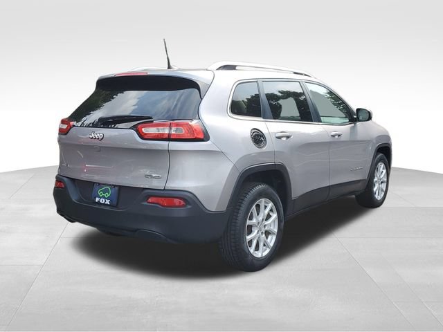 Used 2018 Jeep Cherokee Latitude Plus w/ Comfort/Convenience Group AWD/4WD image 5