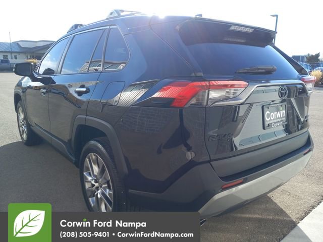 Used 2022 Toyota RAV4 Limited image 5