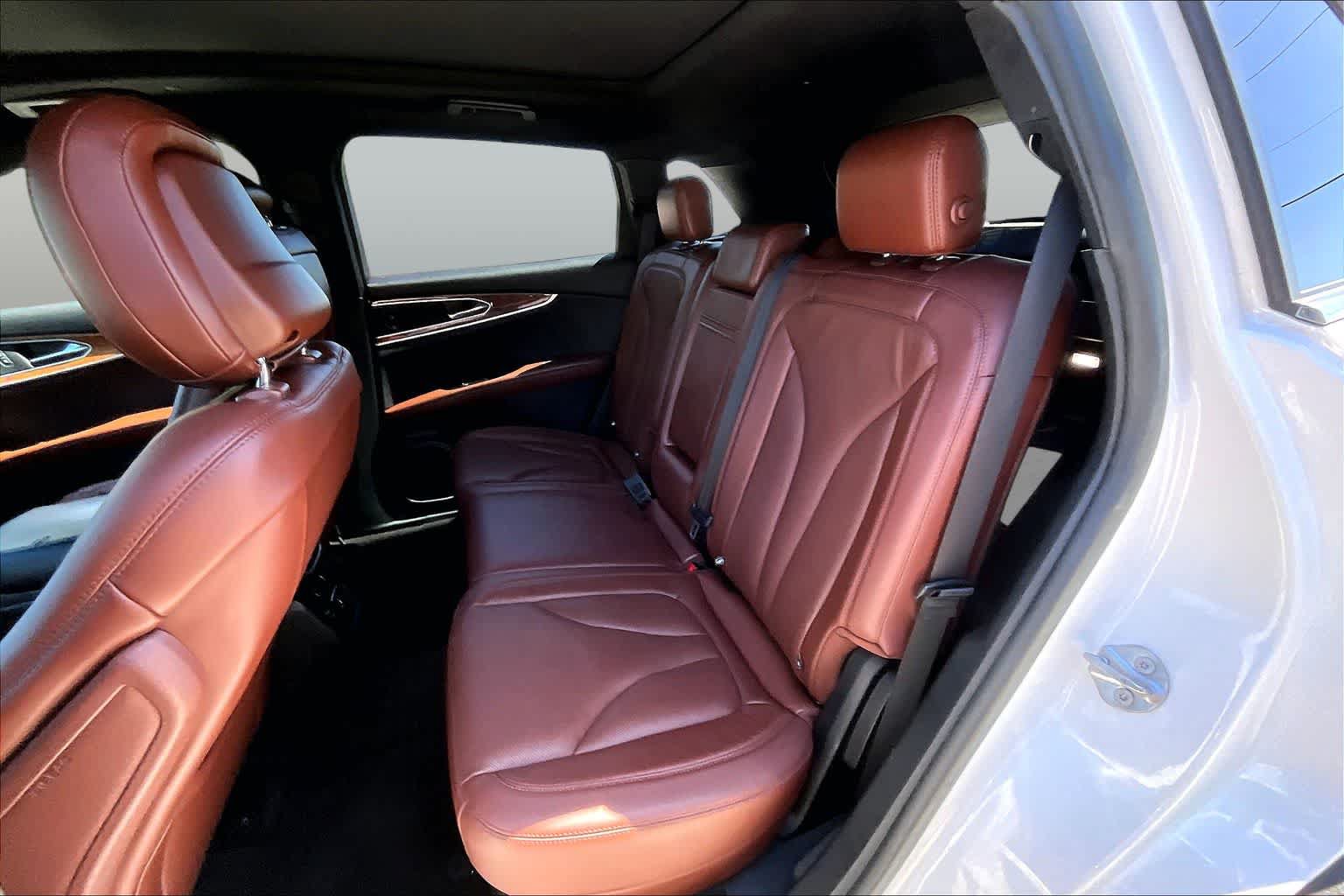 Used 2020 Lincoln Nautilus Reserve FWD image 21