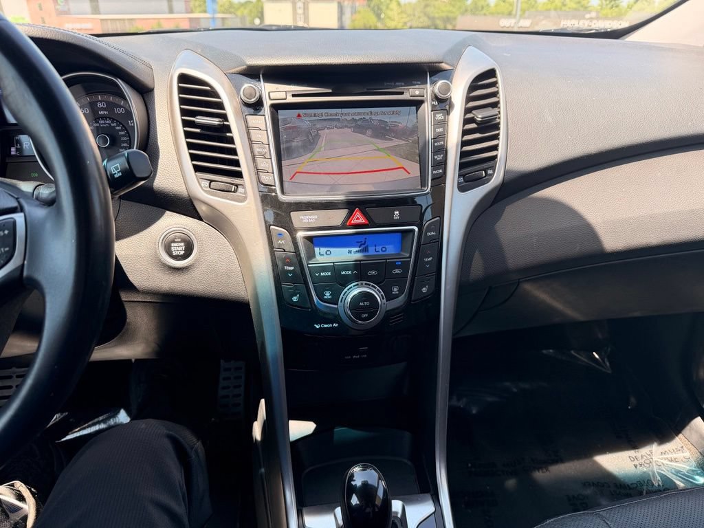 Used 2015 Hyundai Elantra GT w/ Option Group 03 FWD image 16