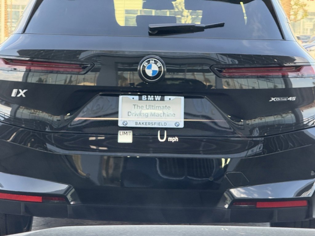 Used 2025 BMW i5 eDrive40i w/ Premium Package image 22