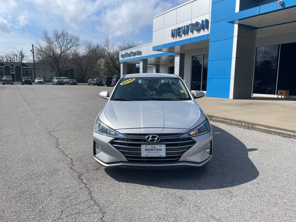 Used 2020 Hyundai Elantra SEL image 2