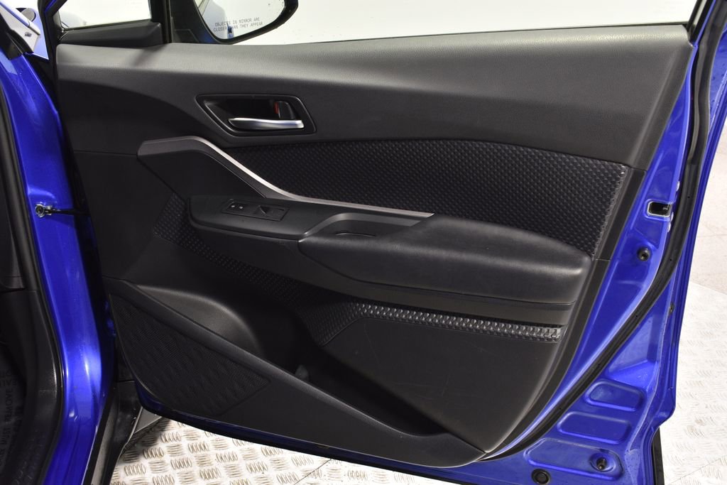 Used 2020 Toyota C-HR LE image 33